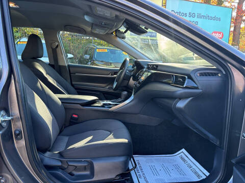 2020 Toyota Camry Hybrid LE