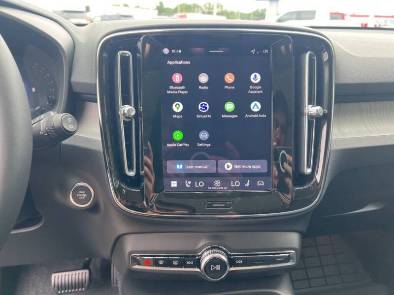 2026 Volvo XC40 B5 Plus