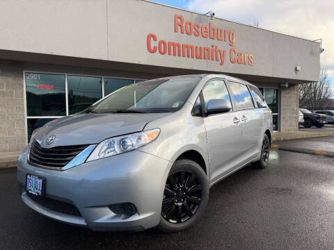 2012 Toyota Sienna LE 7-Passenger