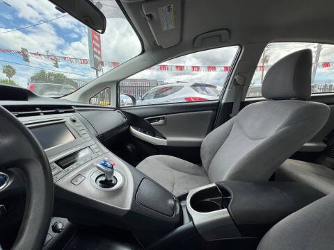 2015 Toyota Prius Two