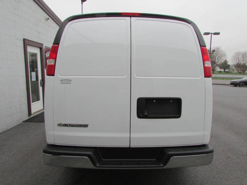 2022 Chevrolet Express 2500