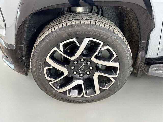 2025 Chevrolet Silverado EV RST