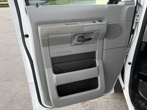 2013 Ford E-Series E-150