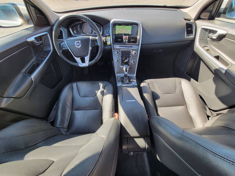 2015 Volvo XC60 T5 Drive-E Premier
