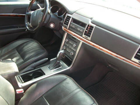 2012 Lincoln MKZ for sale at THOM'S MOTORS in Houston TX