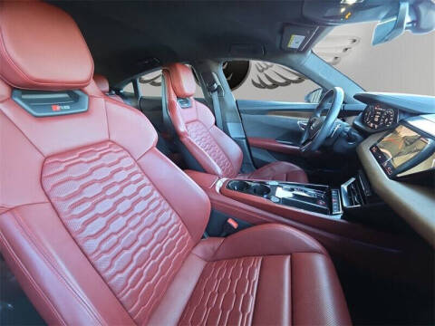 2022 Audi RS e-tron GT quattro