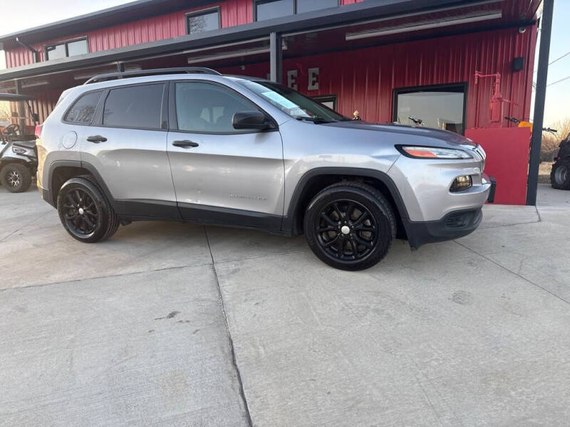 2017 Jeep Cherokee for sale at LEE AUTO SALES in McAlester OK