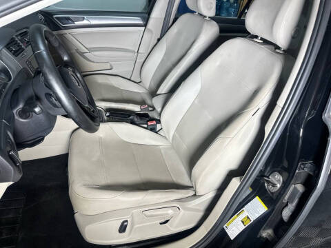 2015 Volkswagen Golf