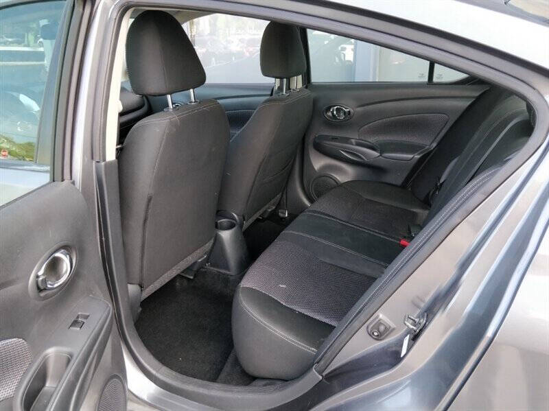 2018 Nissan Versa