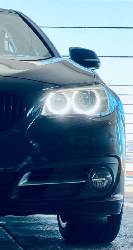 2016 BMW 5 Series 528i