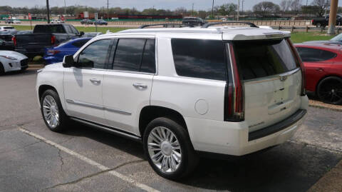 2017 Cadillac Escalade Platinum