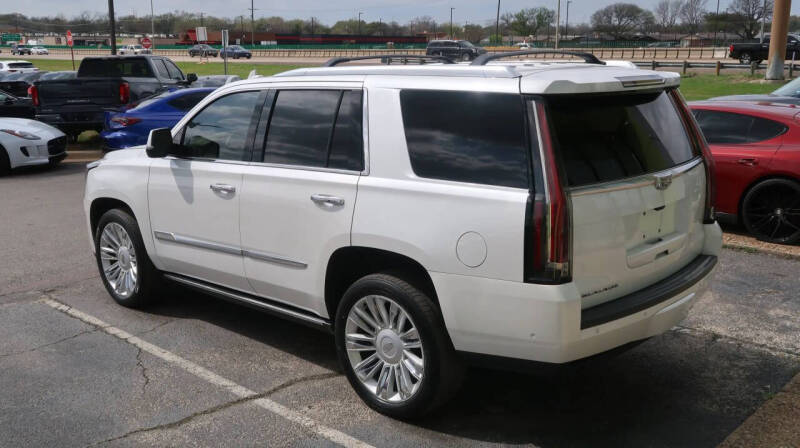 2017 Cadillac Escalade Platinum