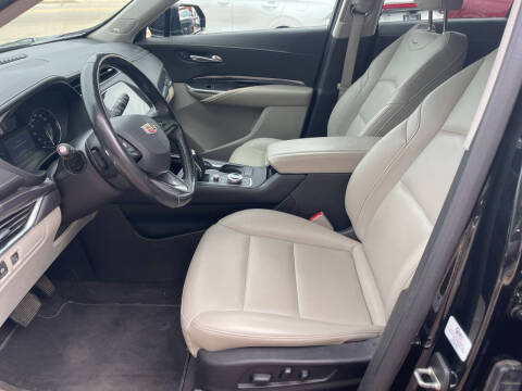 2019 Cadillac XT4 Luxury