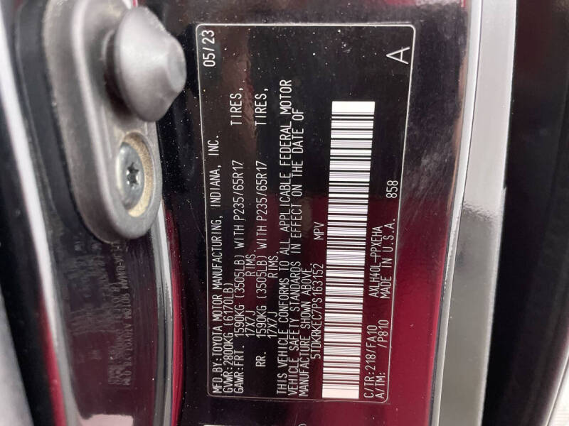 2023 Toyota Sienna LE 8-Passenger