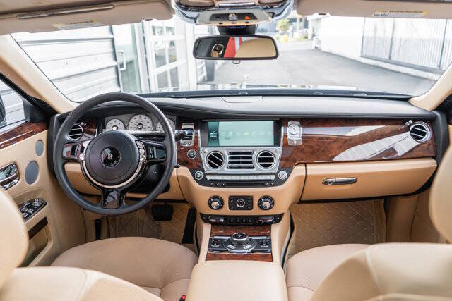 2014 Rolls-Royce Ghost 51