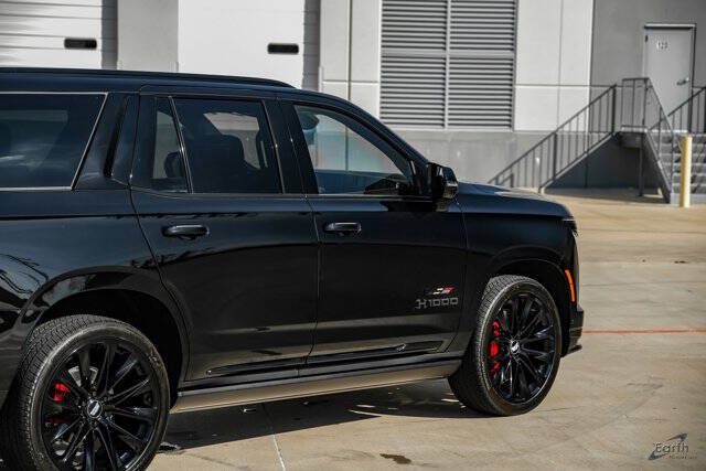 2025 Cadillac Escalade-V