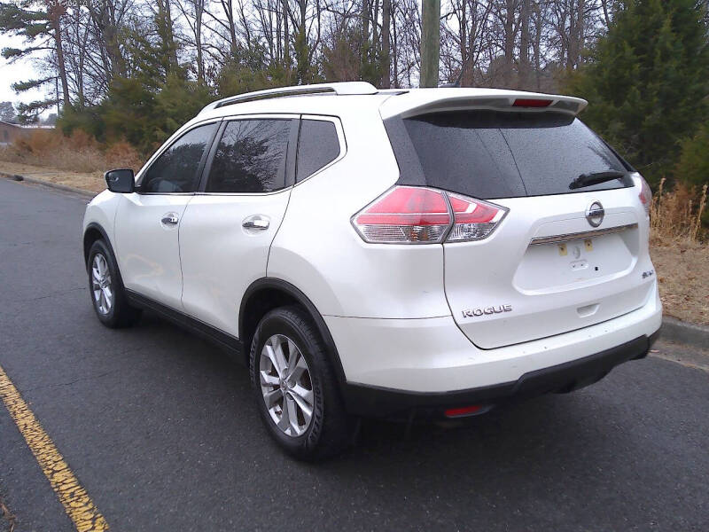 2016 Nissan Rogue SV