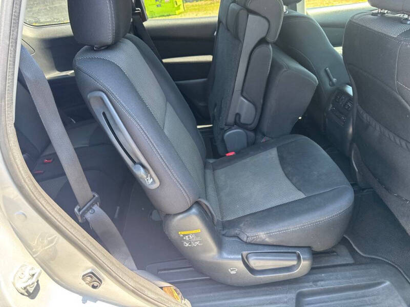 2017 Nissan Pathfinder SV