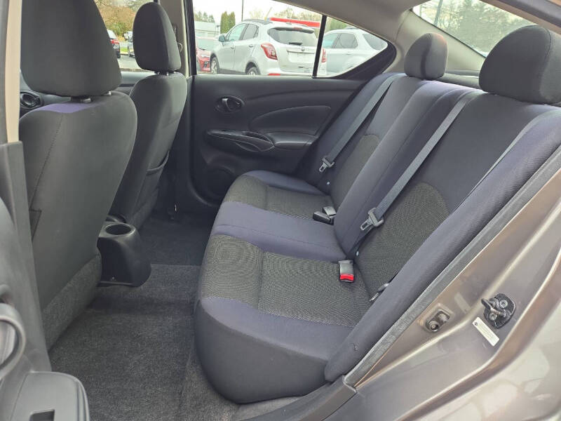 2012 Nissan Versa 1.6 S