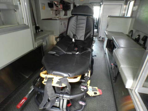 2015 Freightliner M2 106