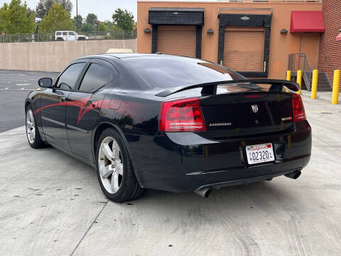2006 Dodge Charger SRT-8