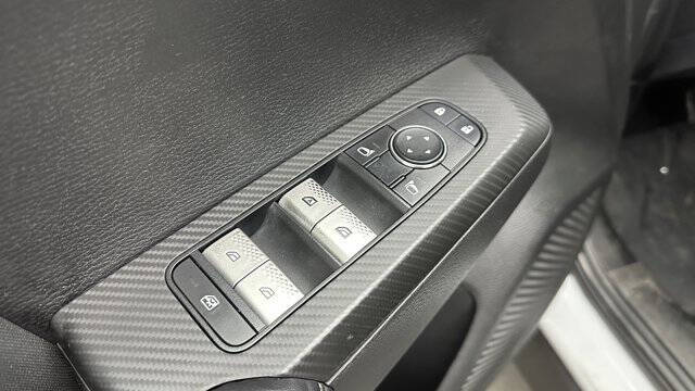 2023 Mitsubishi Outlander ES