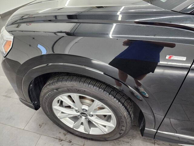 2023 Audi Q3 quattro S line Premium 45 TFSI