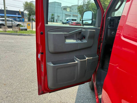 2019 GMC Savana 2500