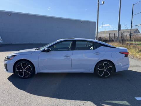 2023 Nissan Altima 2.5 SR