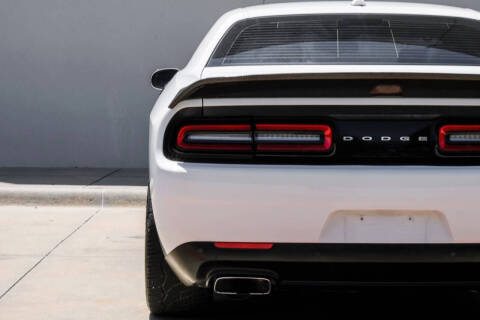 2016 Dodge Challenger SRT 392