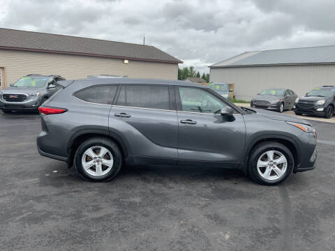 2020 Toyota Highlander LE
