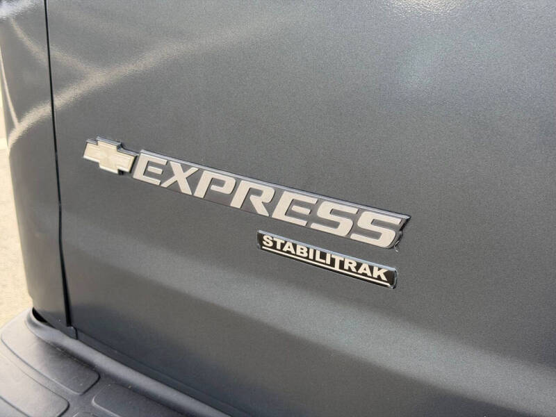 2016 Chevrolet Express LT 2500