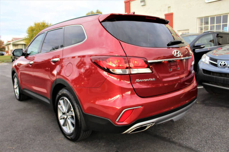 2018 Hyundai Santa Fe SE