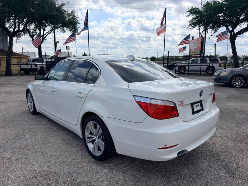 2009 BMW 5 Series 528i