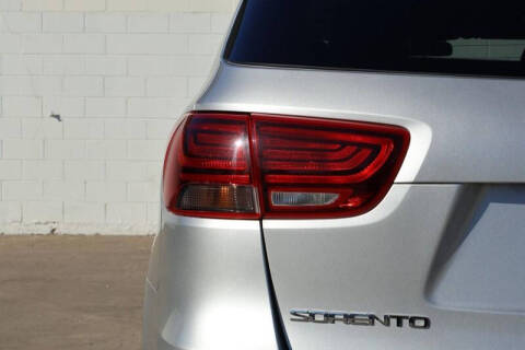 2020 Kia Sorento LX V6