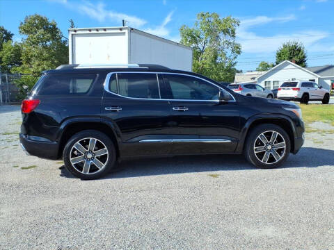 2017 GMC Acadia Denali