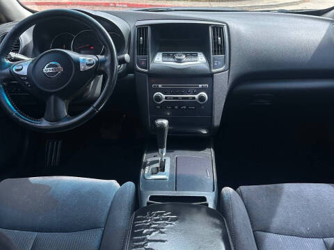 2014 Nissan Maxima