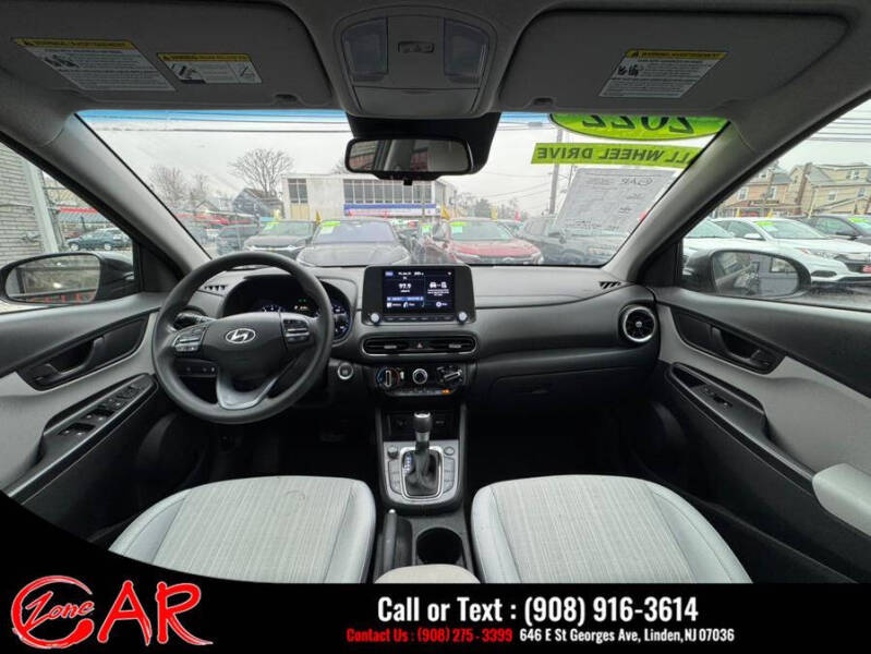 2022 Hyundai Kona SEL