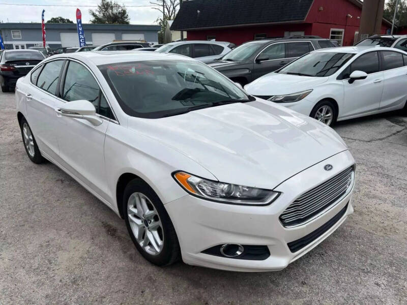 2014 Ford Fusion SE