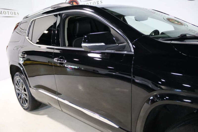 2022 GMC Acadia Denali