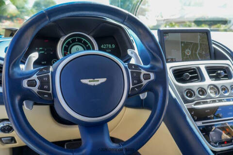2019 Aston Martin DB11 Volante