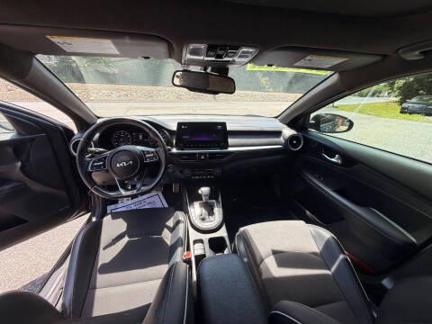 2022 Kia Forte GT Line