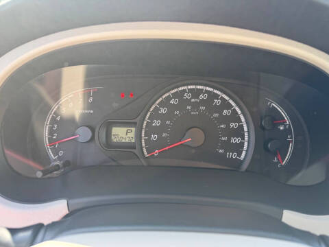 2013 Toyota Sienna LE 8-Passenger