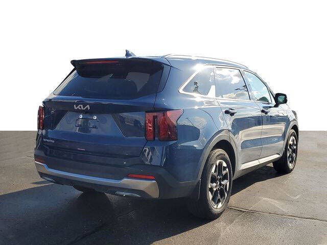 2025 Kia Sorento S