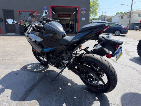 2025 Kawasaki Ninja 500 SE ABS