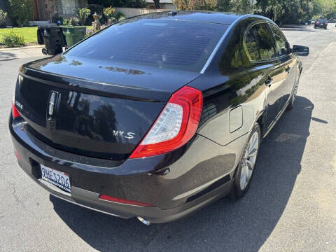 2014 Lincoln MKS