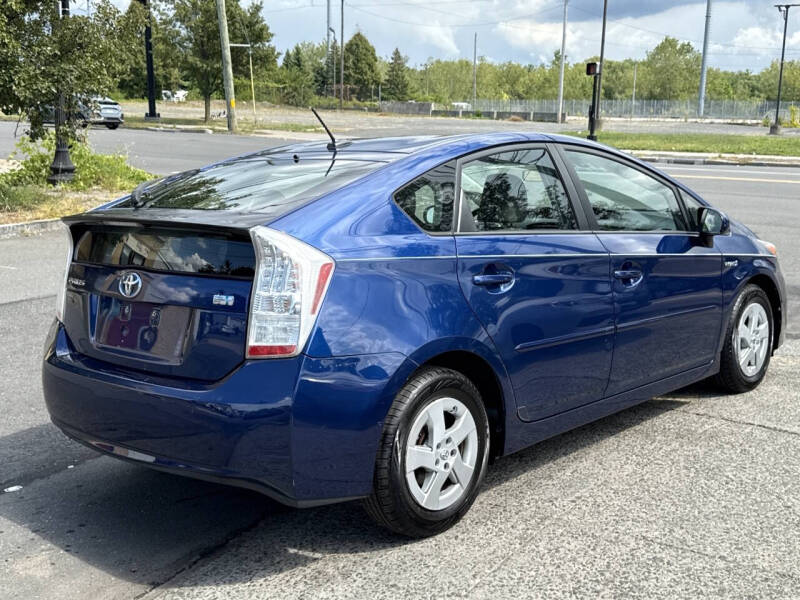2010 Toyota Prius III