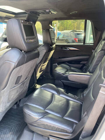 2019 Cadillac Escalade Platinum