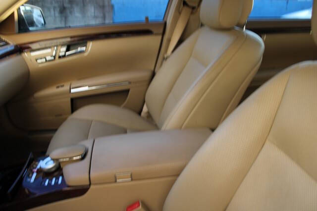 2013 Mercedes-Benz S-Class S 550 4MATIC