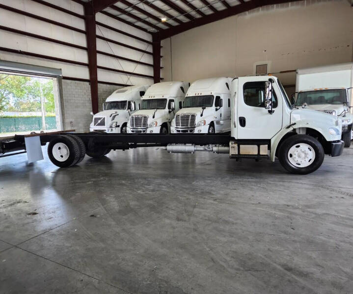 2016 Freightliner M2 106